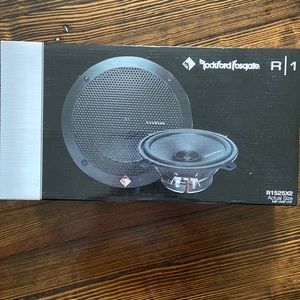 Rockford Fosgate R1525x2